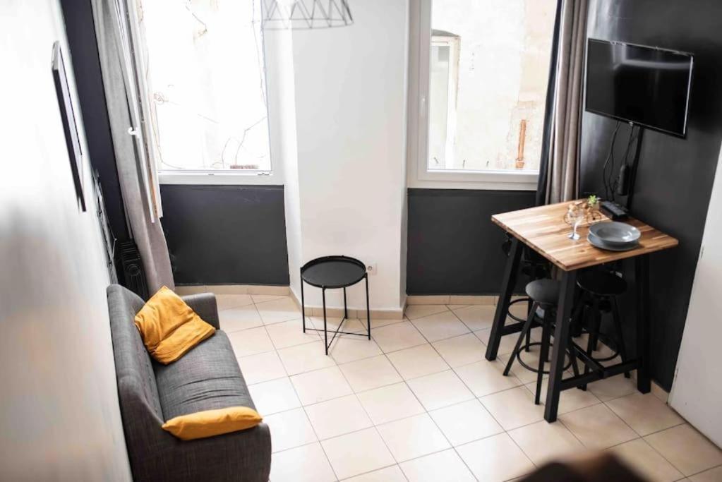 Appartement Tout Equipe Au Coeur Du Vieux Port มาร์กเซย ภายนอก รูปภาพ