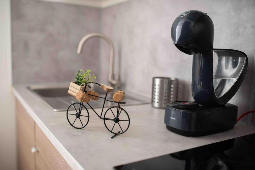 Appartement Tout Equipe Au Coeur Du Vieux Port มาร์กเซย ภายนอก รูปภาพ